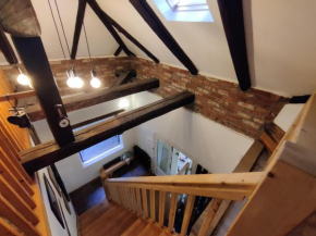 Dans house